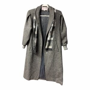 Stephane Matthew’s II - Vintage Gray Women's Coat with Scarf - Size 7/8